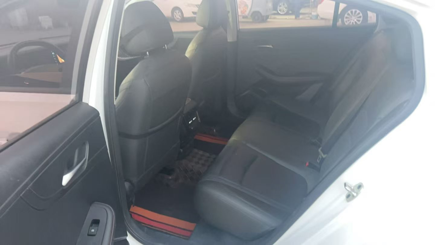 Roewe i5 2024 #7 Roewe i5 2024 imagen de coche #7