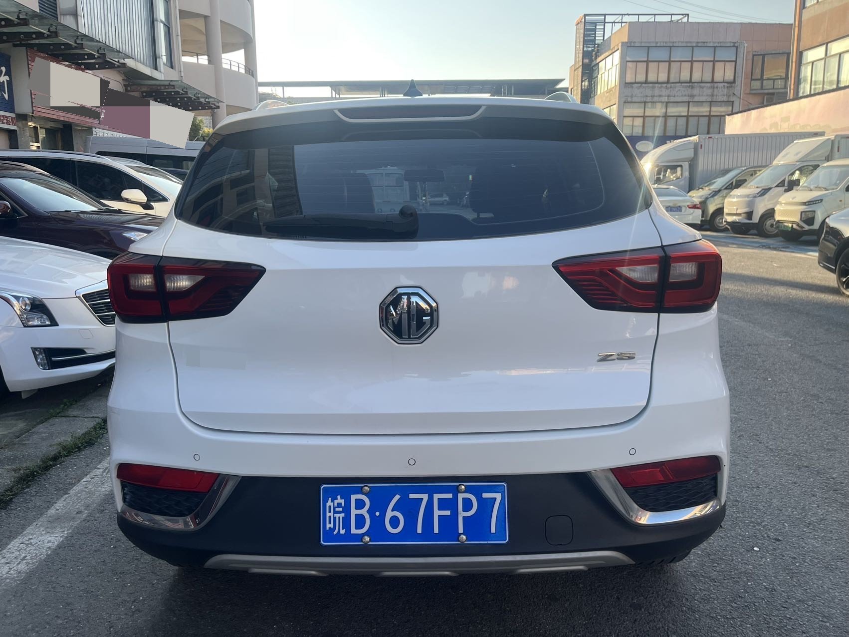 MG ZS 2017 #8 MG ZS 2017 car image #8