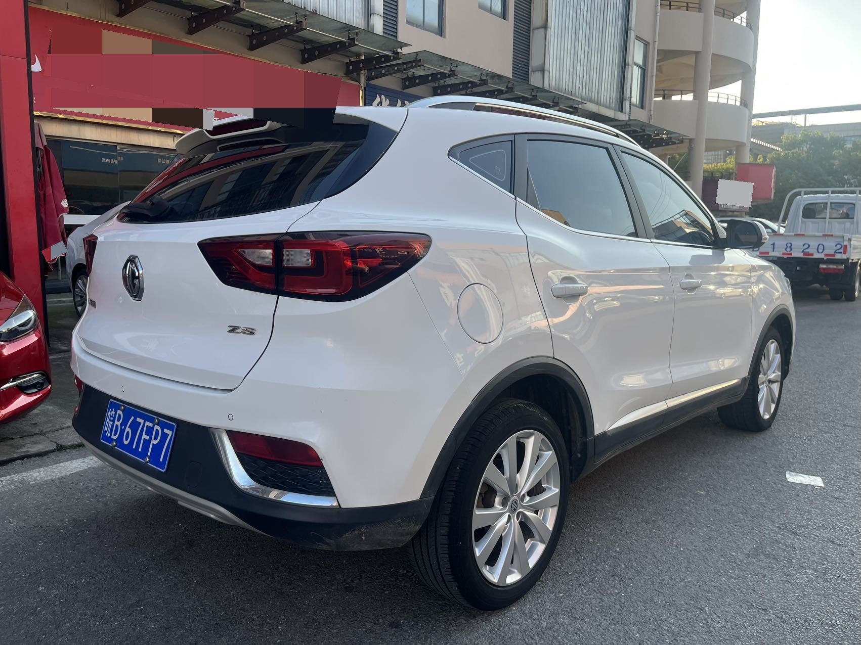 MG ZS 2017 #9 MG ZS 2017 car image #9