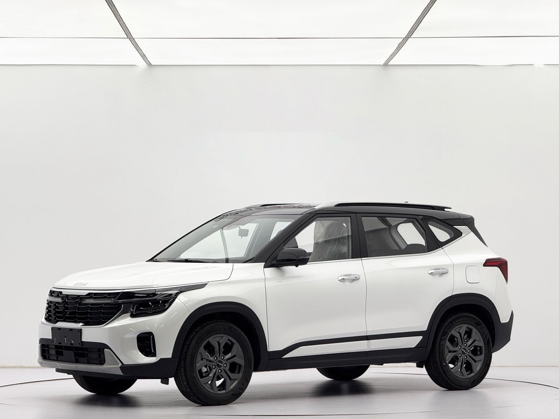 Kia Seltos 2023 Kia Seltos 2023 car image