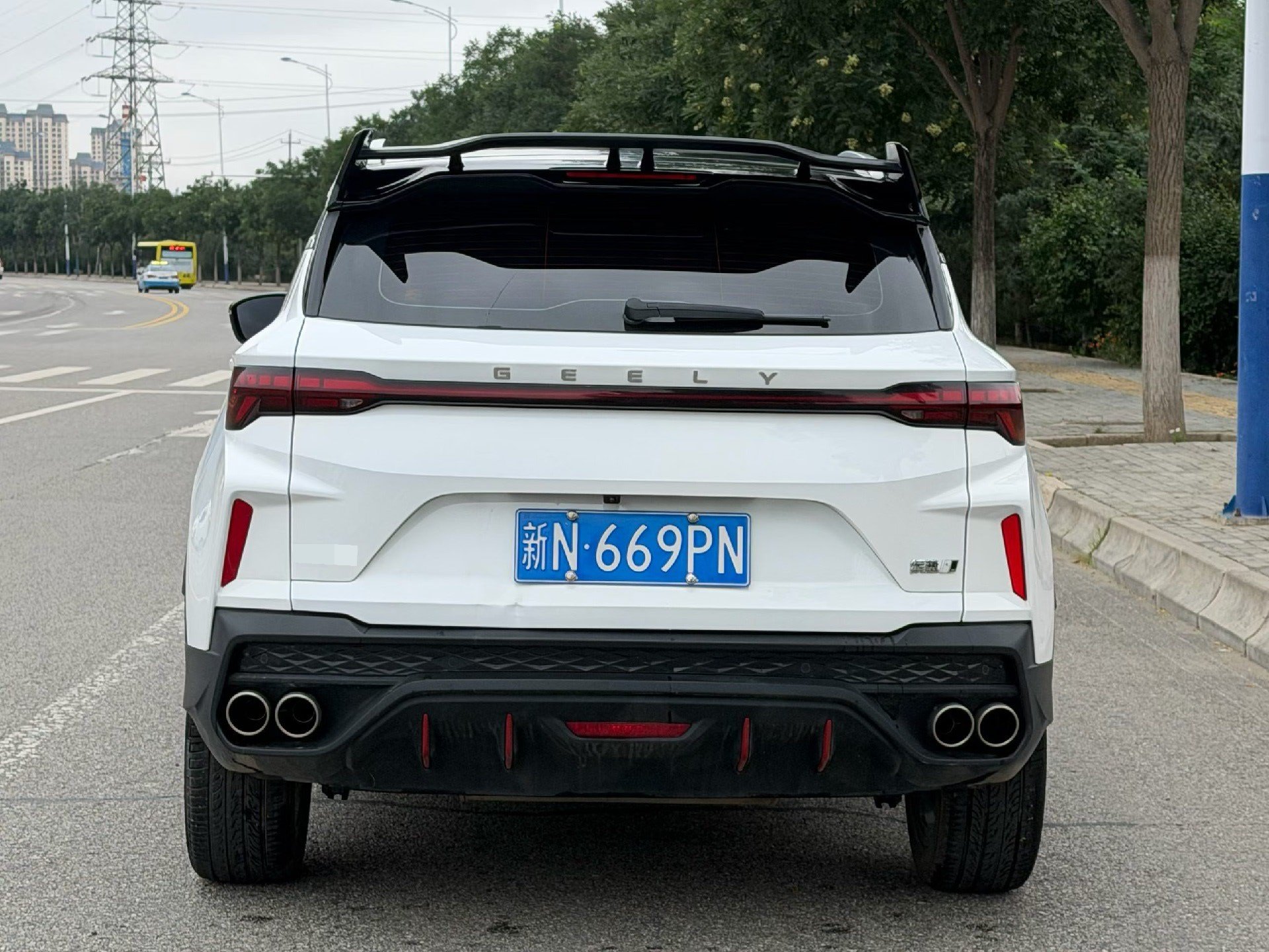 GEELY Coolray 2023 #2 GEELY Coolray 2023 imagen de coche #2