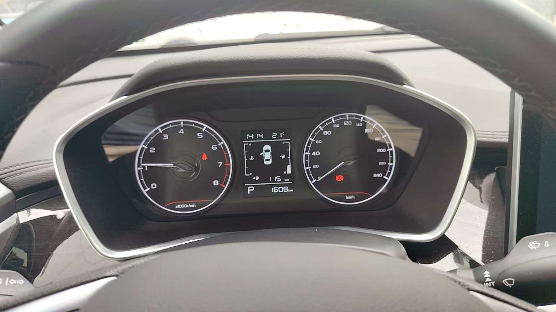 GEELY Coolray 2025 #5 GEELY Coolray 2025 imagen de coche #5