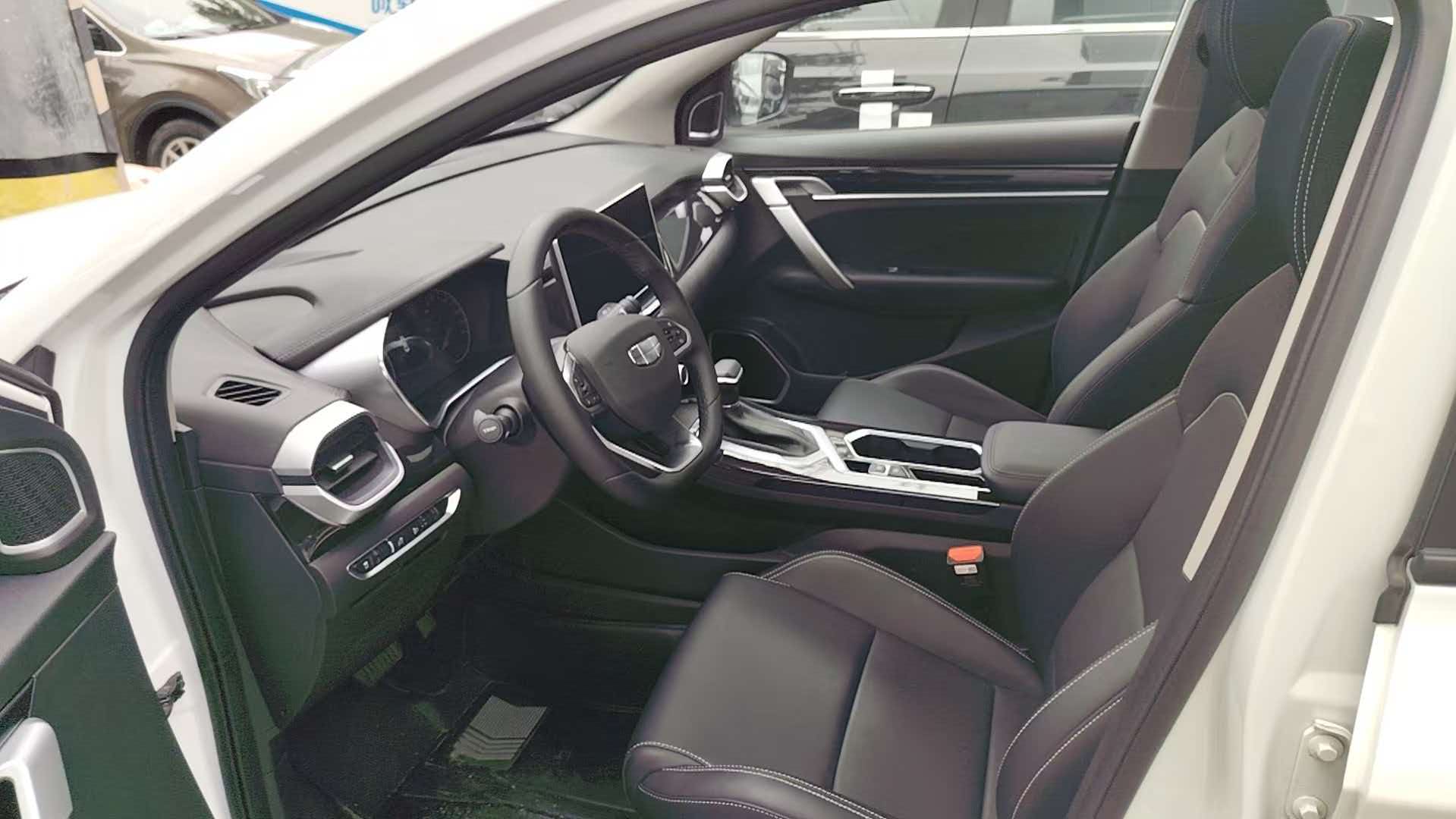 GEELY Coolray 2025 #3 GEELY Coolray 2025 imagen de coche #3