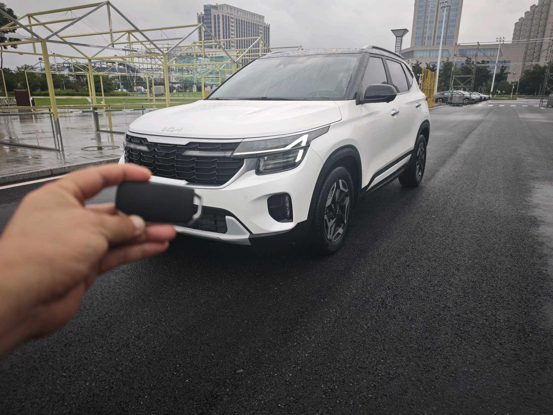 Kia Seltos 2023 Kia Seltos 2023 car image
