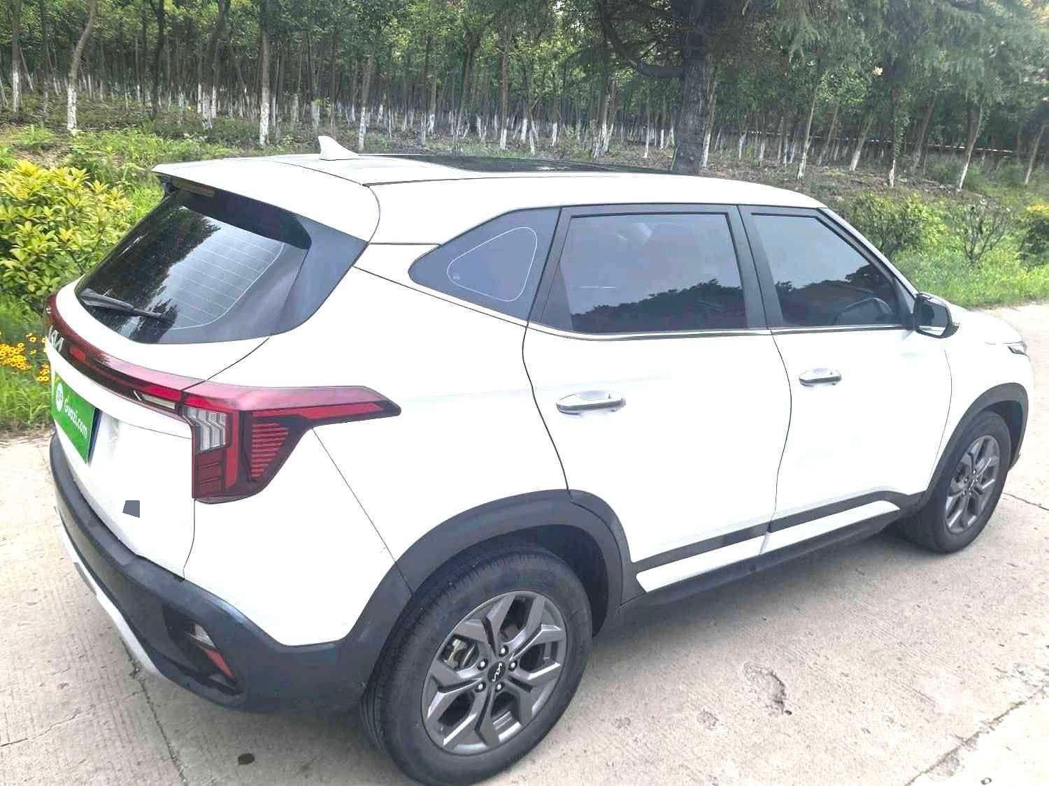 Kia Seltos 2023 #4 Kia Seltos 2023 car image #4