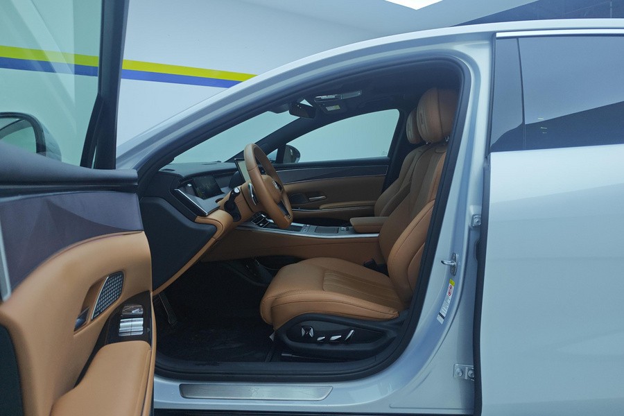 BYD HanL 2025 #4 BYD HanL 2025 صورة سيارة #4