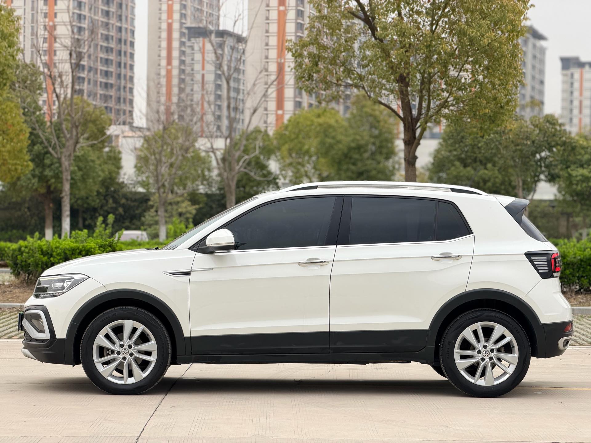 Volkswagen T-Cross 2020 #6 Volkswagen T-Cross 2020 car image #6