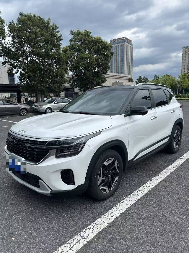Kia Seltos 2023 car image 