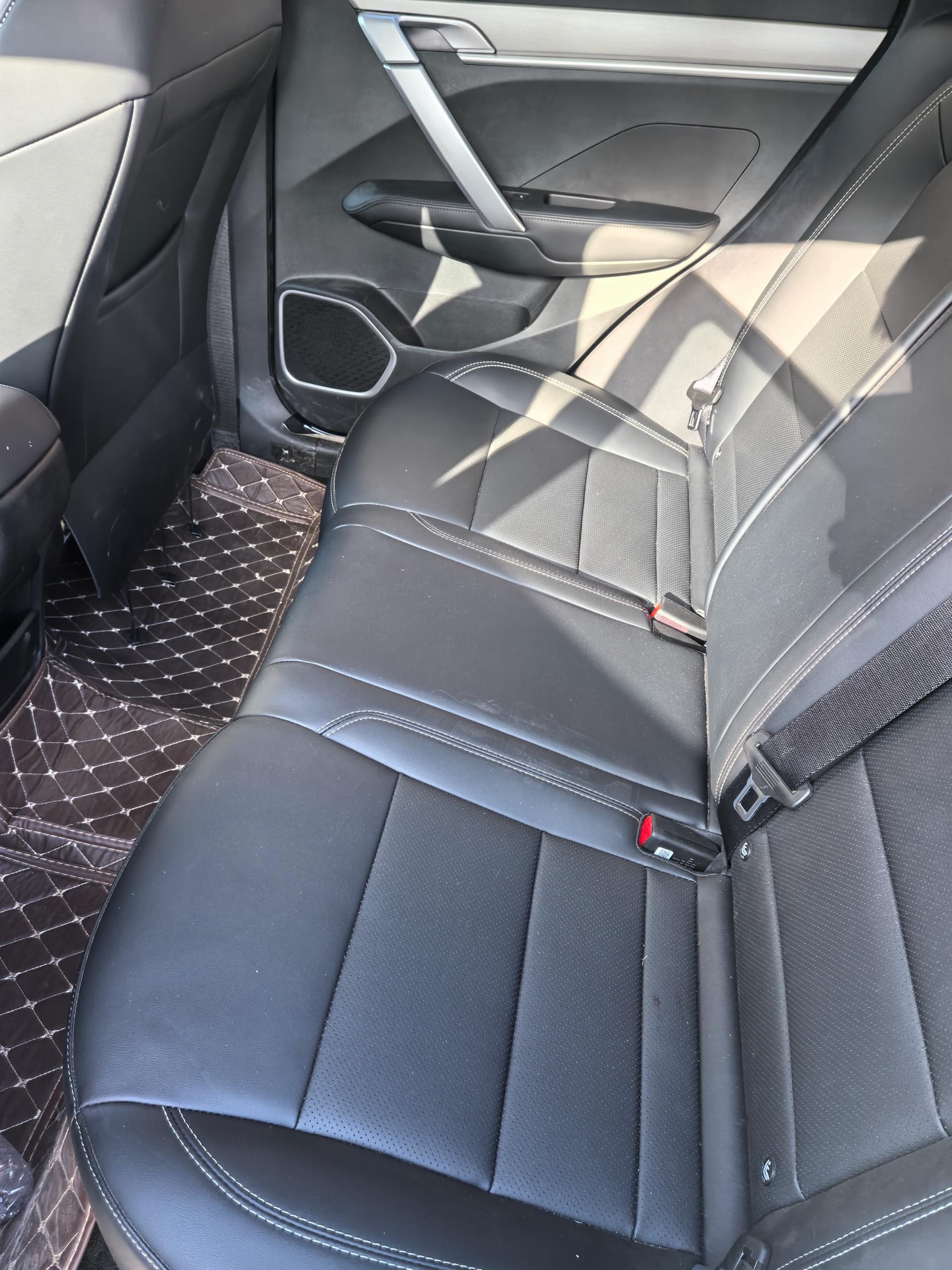GEELY Coolray 2025 #7 GEELY Coolray 2025 car image #7