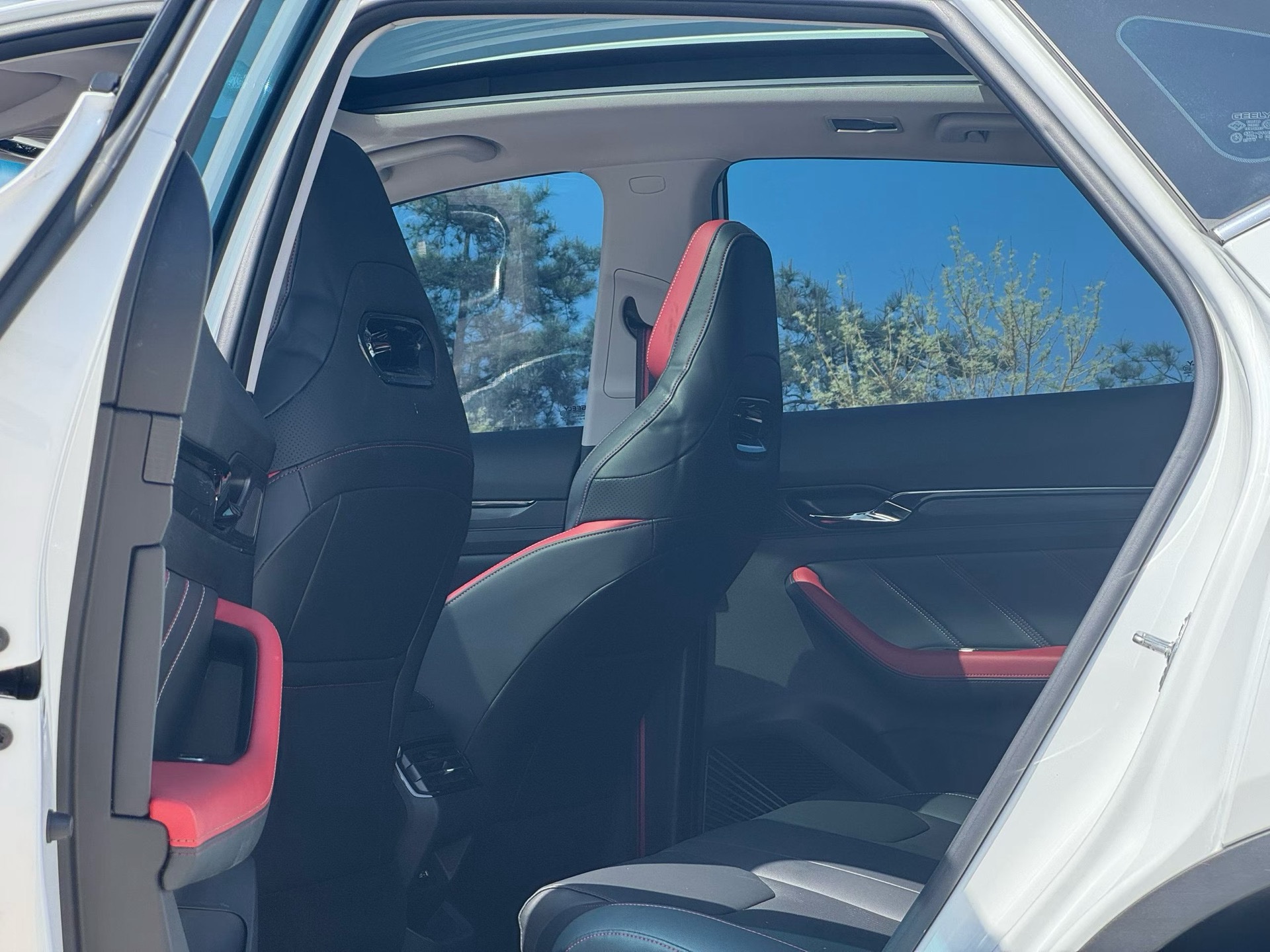 GEELY Emgrand S 2022 #4 GEELY Emgrand S 2022 car image #4