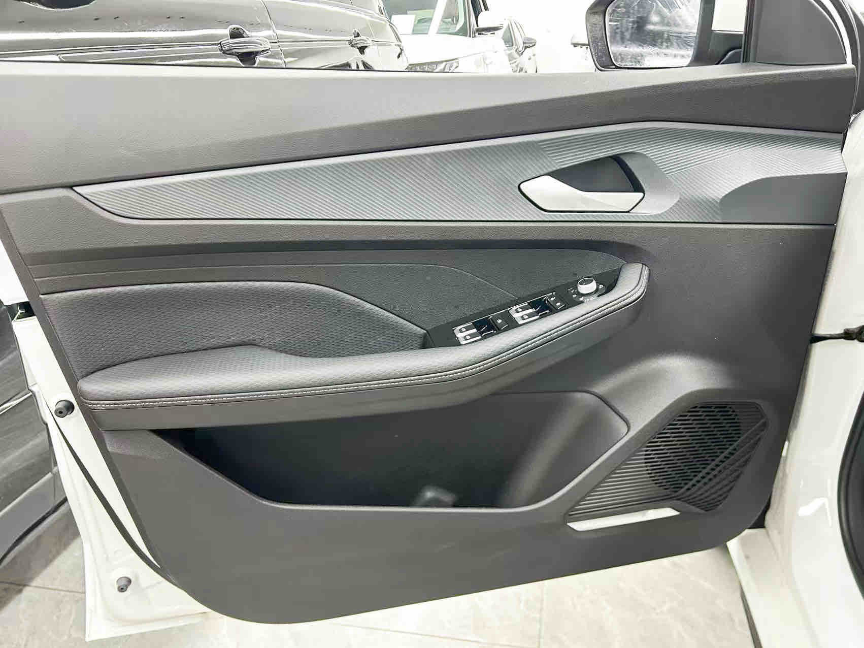 2025 #12 2025 car image #12