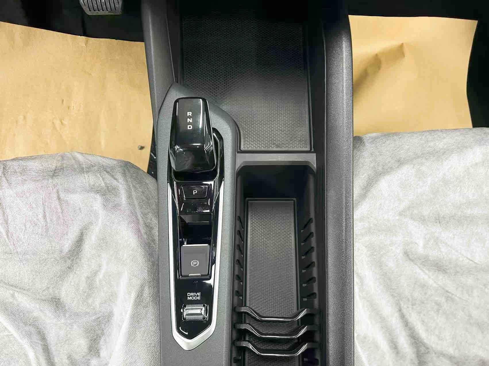 2025 #17 2025 car image #17