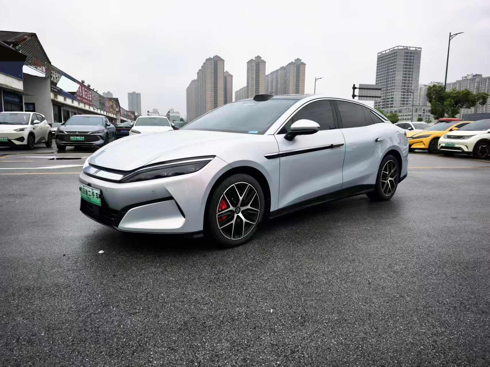 BYD HanL 2025 BYD HanL 2025 car image