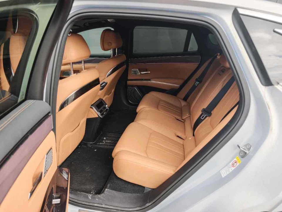 BYD HanL 2025 #4 BYD HanL 2025 car image #4