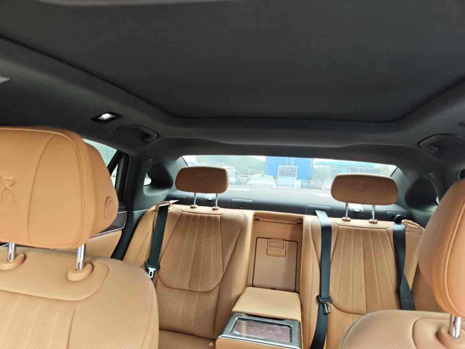 BYD HanL 2025 #6 BYD HanL 2025 car image #6