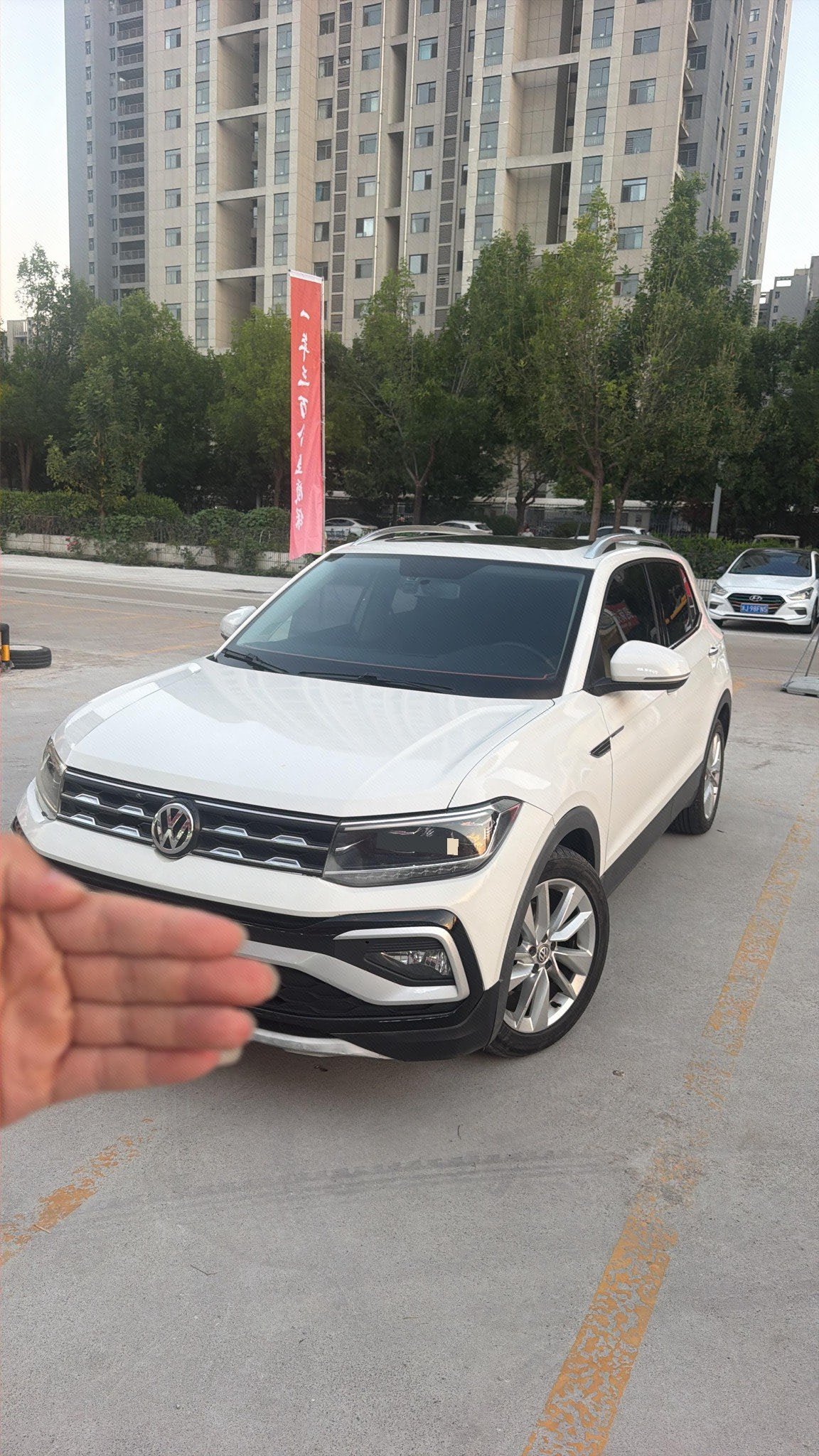 Volkswagen T-Cross 2019 Volkswagen T-Cross 2019 car image