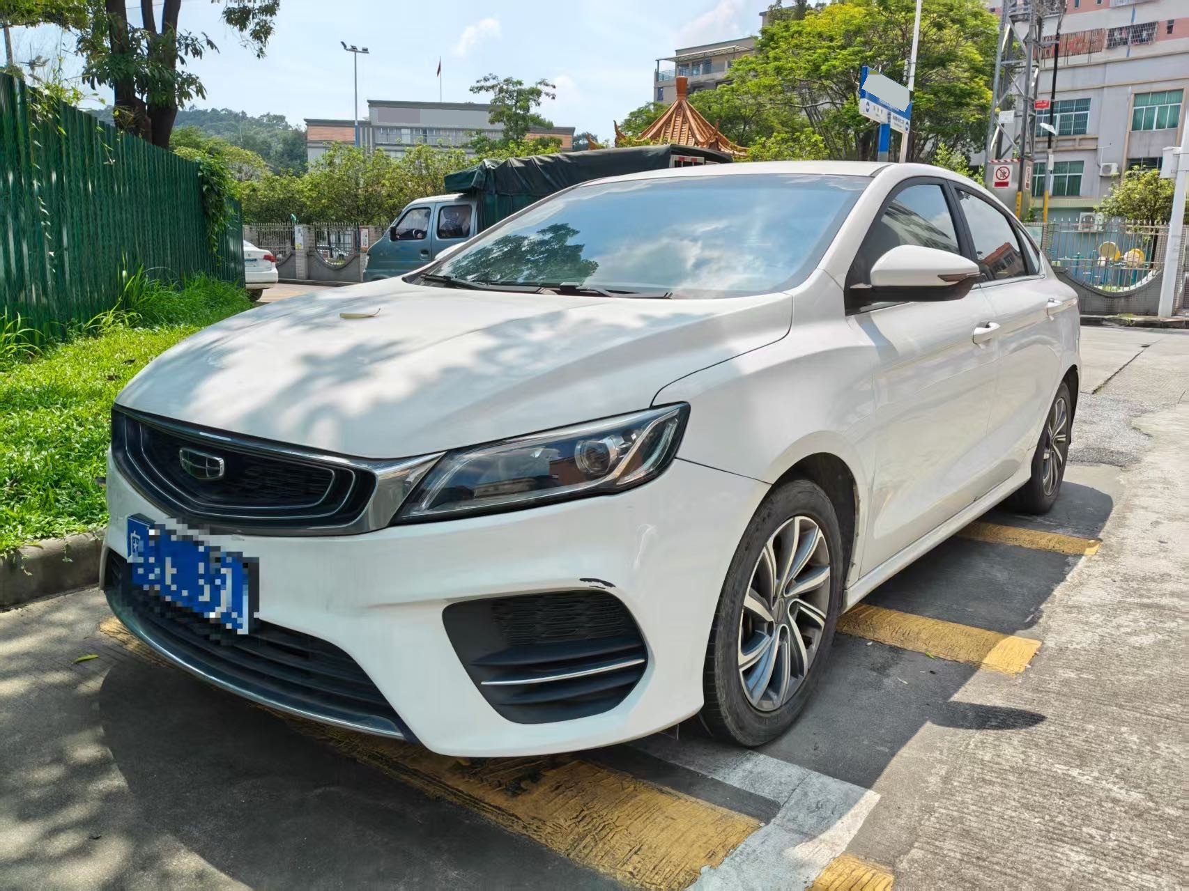 GEELY Binray 2019 car image 