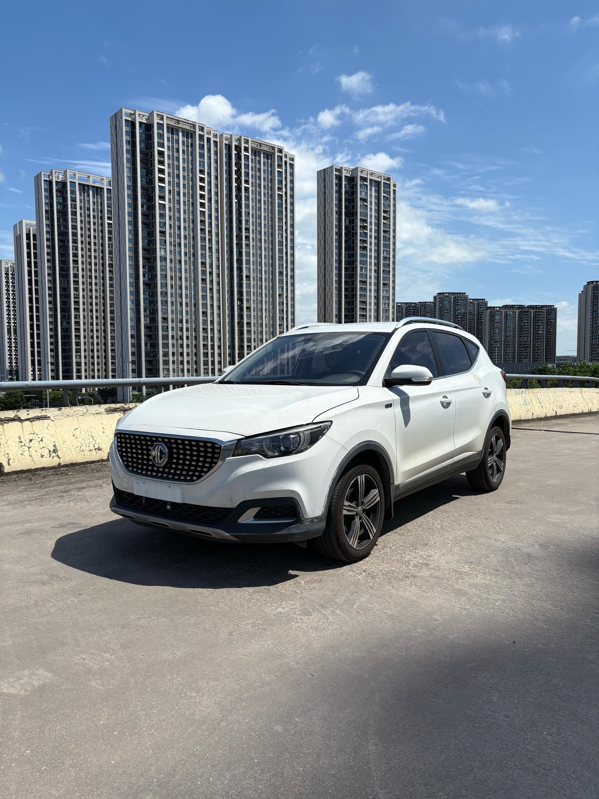 MG ZS 2018 MG ZS 2018 car image