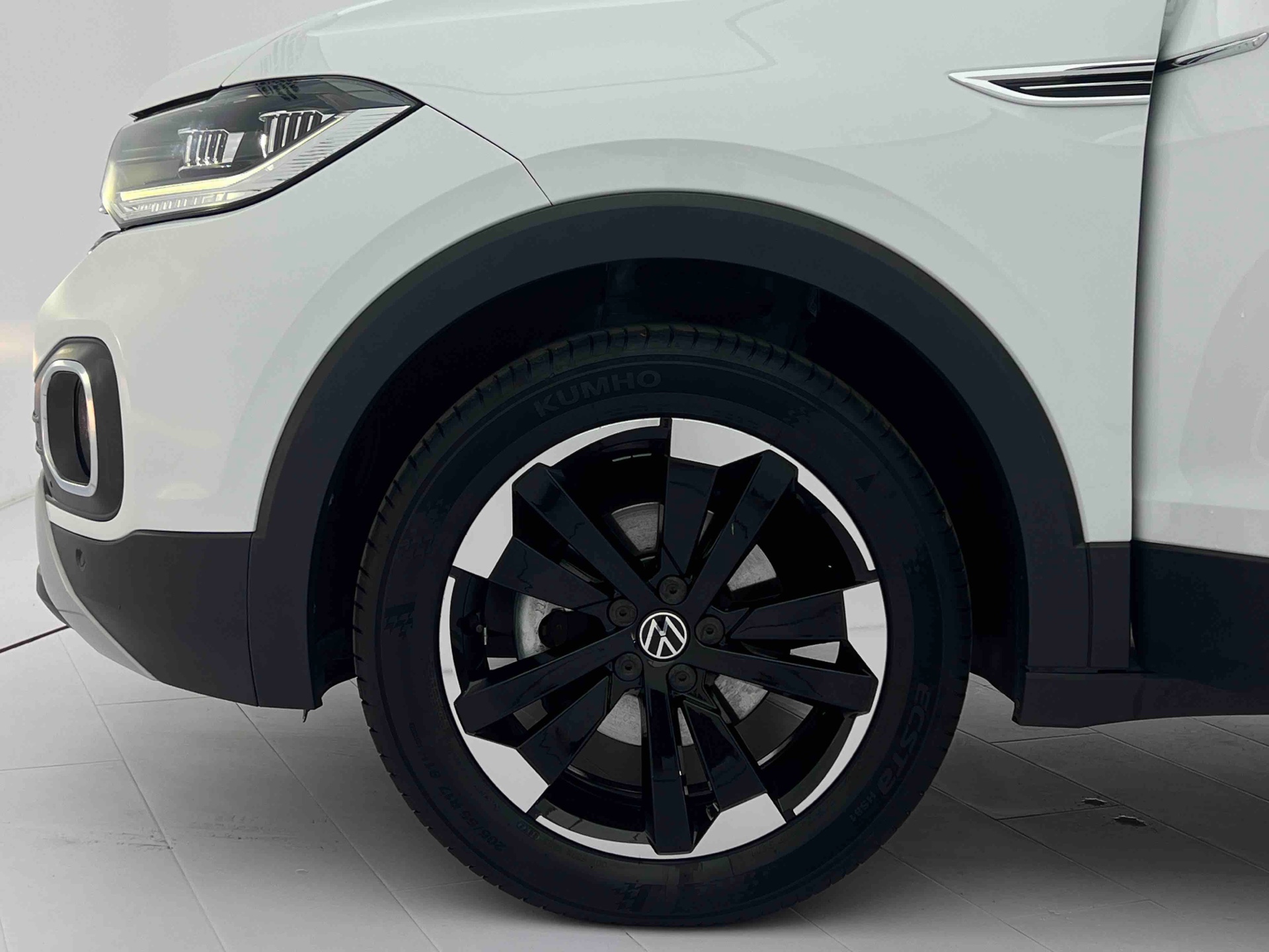 Volkswagen Tacqua 2023 #14 Volkswagen Tacqua 2023 car image #14