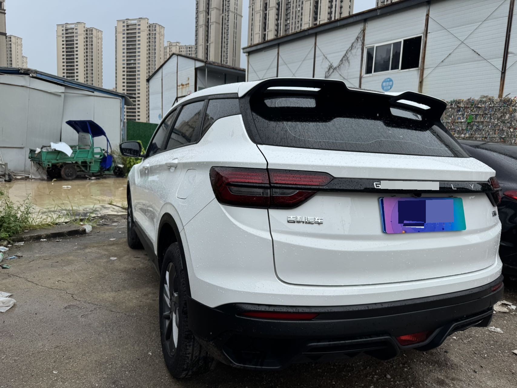 GEELY Coolray 2025 car image #2