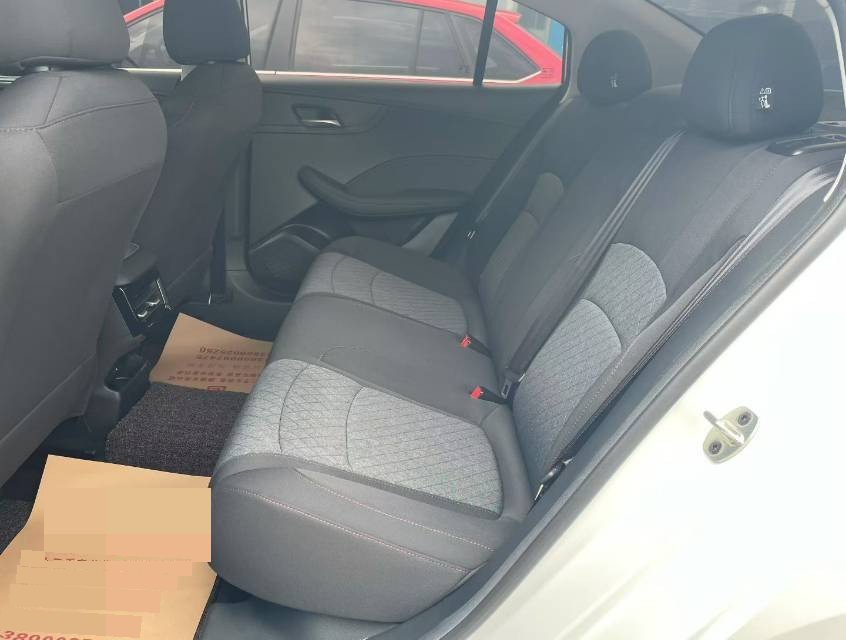 Roewe i5 2025 #5 Roewe i5 2025 immagine di auto #5