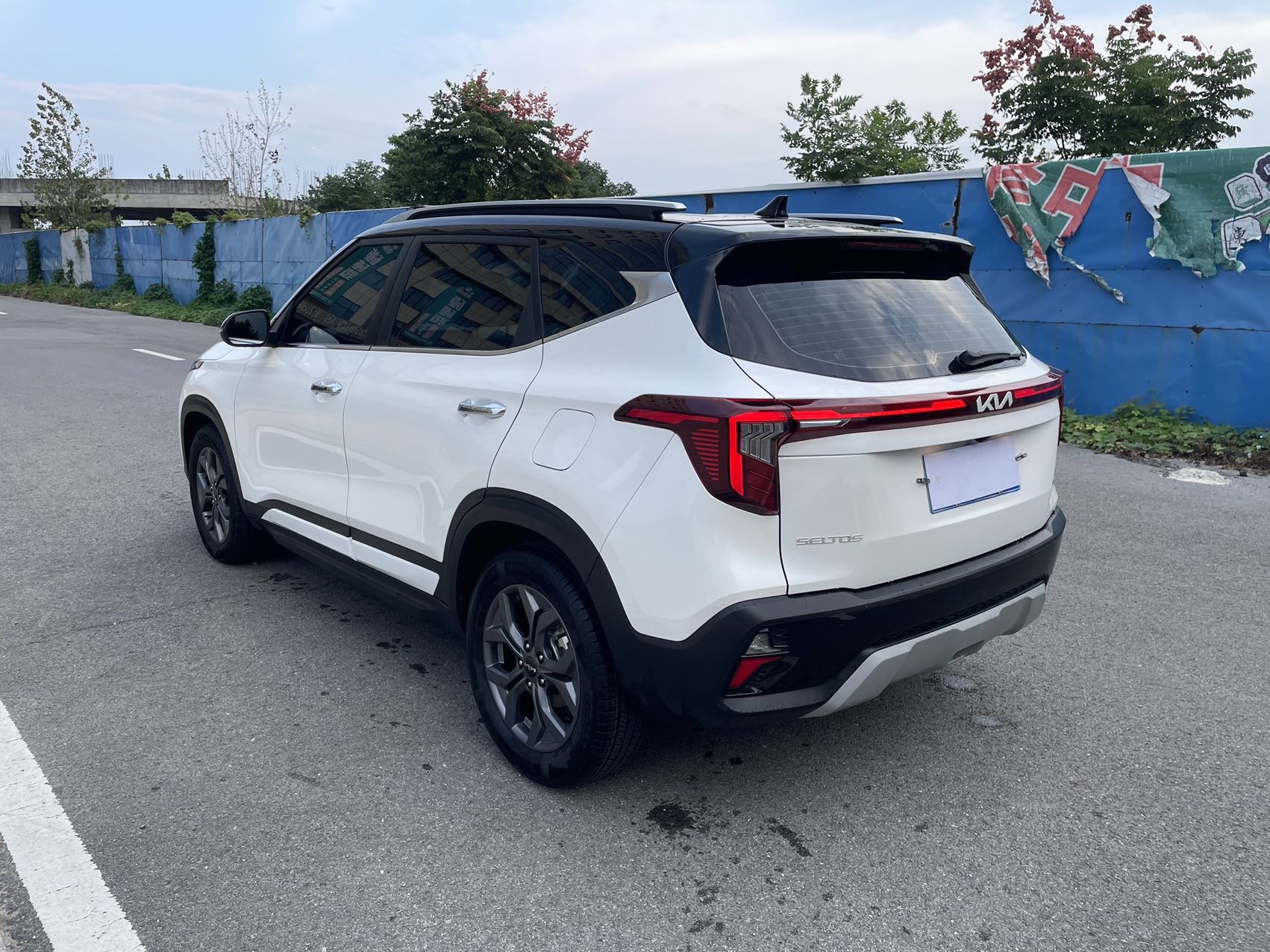 Kia Seltos 2023 immagine di auto #7
