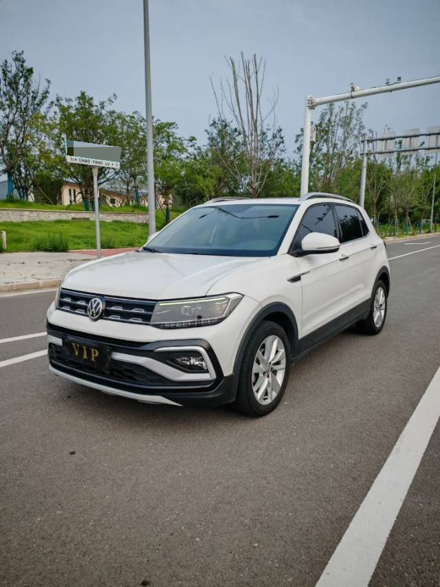 Volkswagen T-Cross 2020 Volkswagen T-Cross 2020 car image