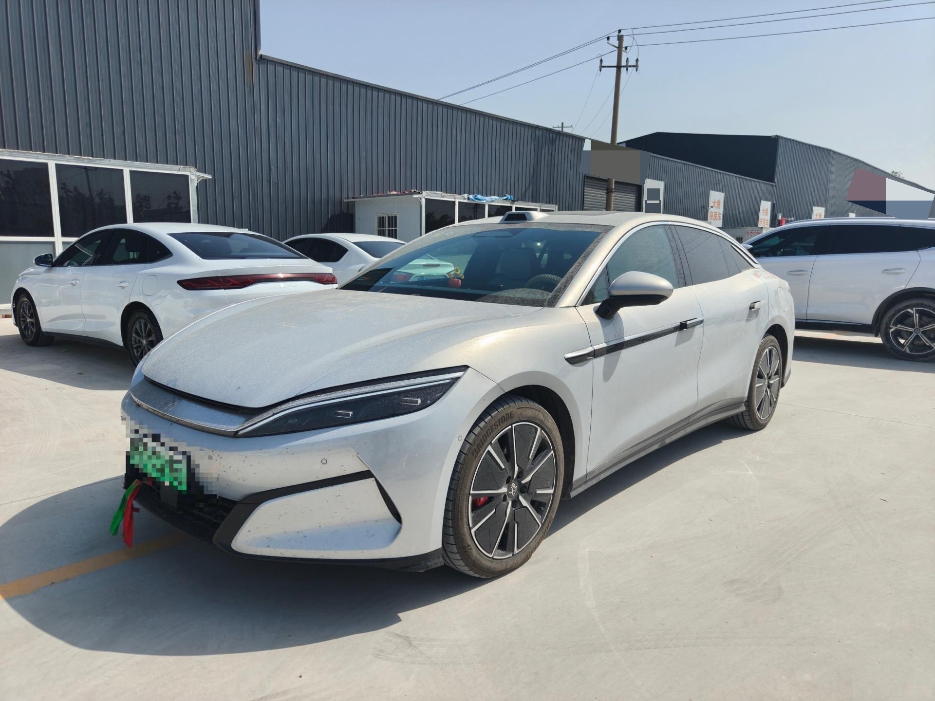 BYD HanL 2025 BYD HanL 2025 car image