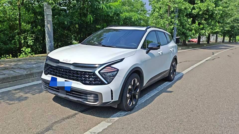 Kia Sportage 2023 immagine di auto 