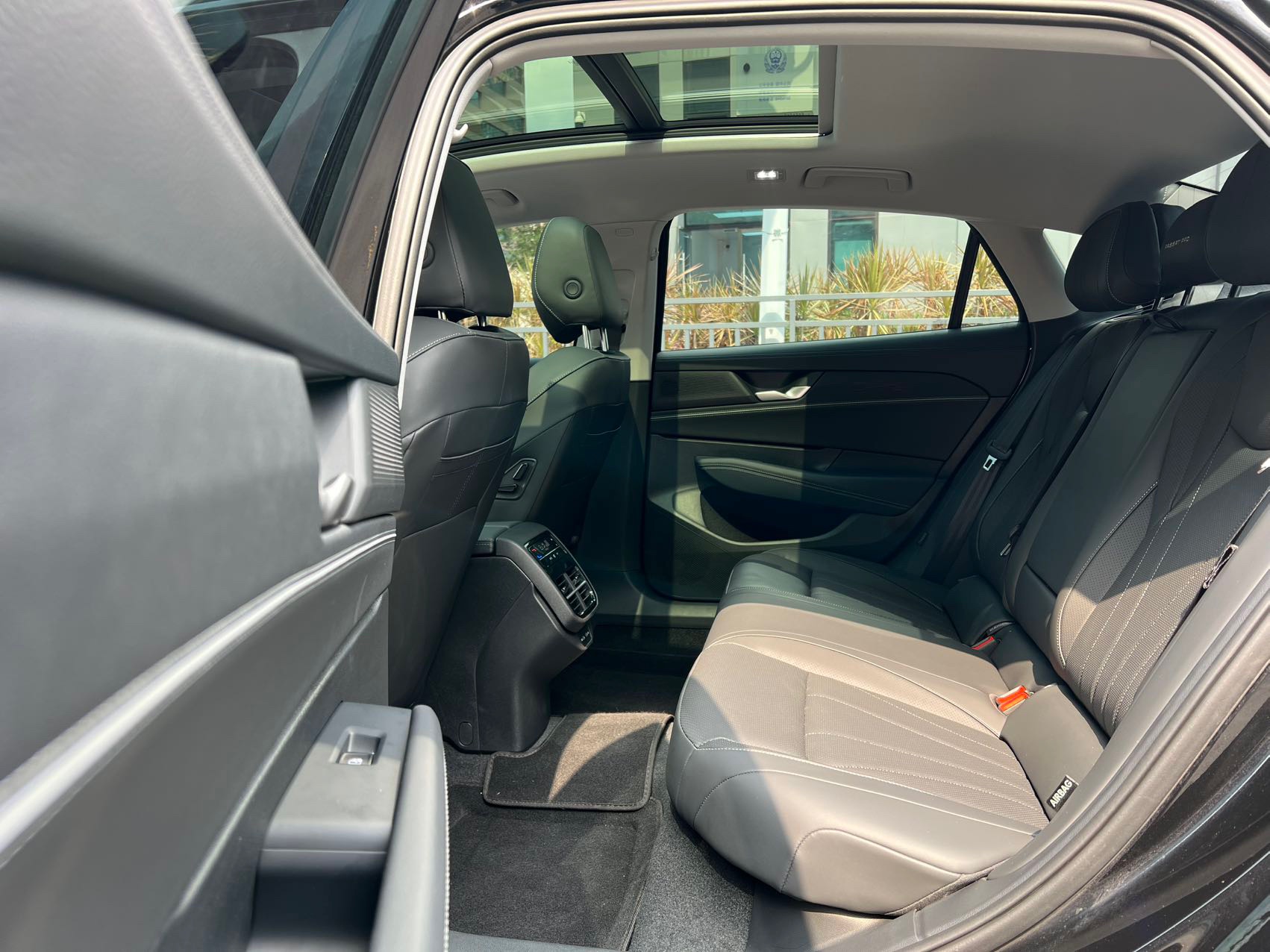 Volkswagen Passat 2025 #9 Volkswagen Passat 2025 car image #9