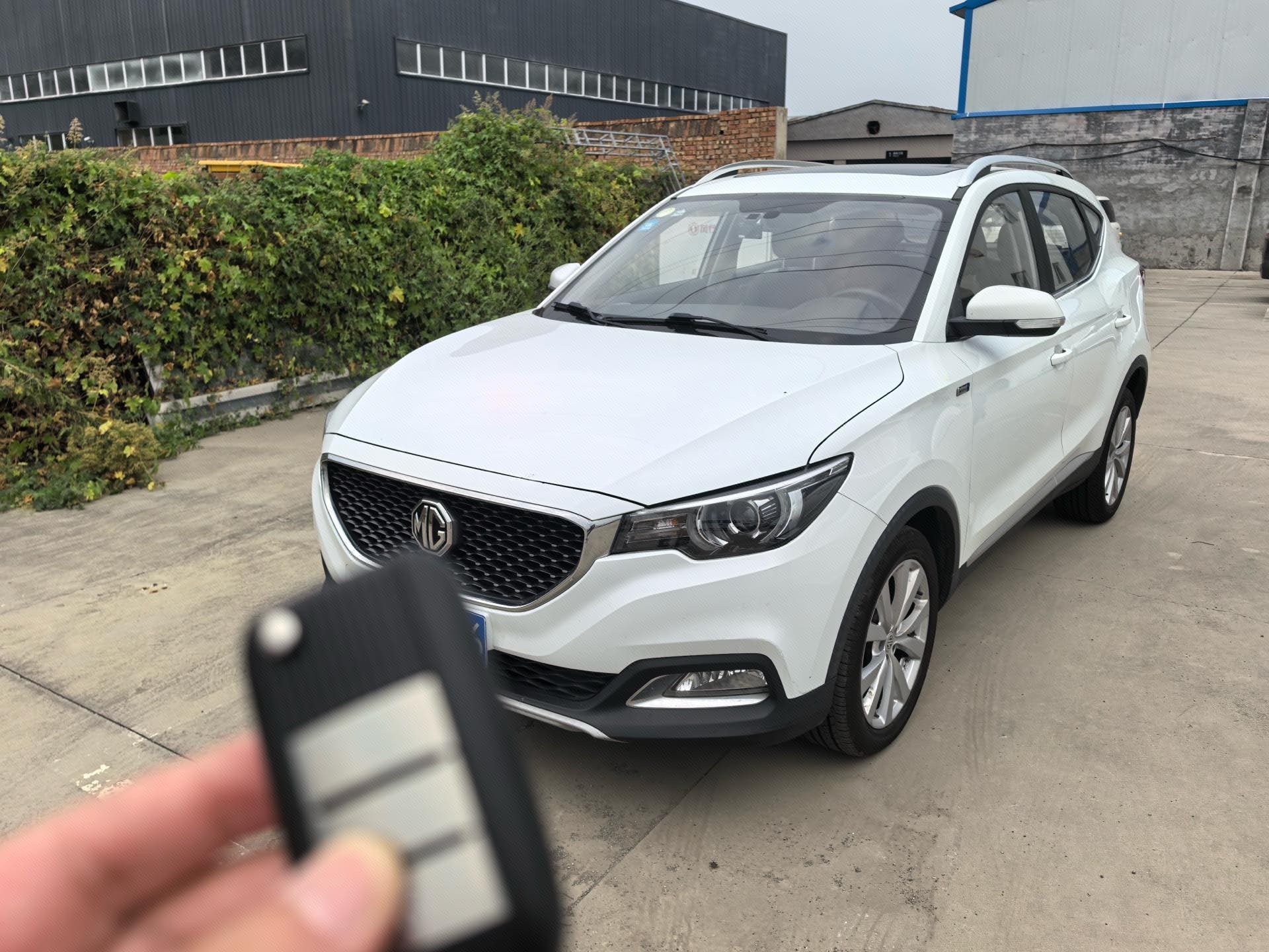 MG ZS 2017 MG ZS 2017 car image