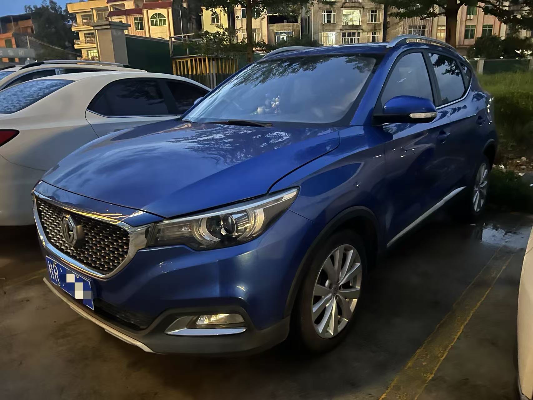 MG ZS 2017 car image 