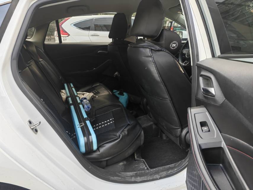 MG 5 2024 imagen de coche #7