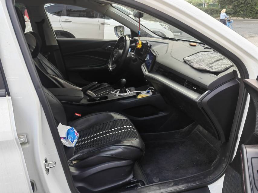 MG 5 2024 imagen de coche #8