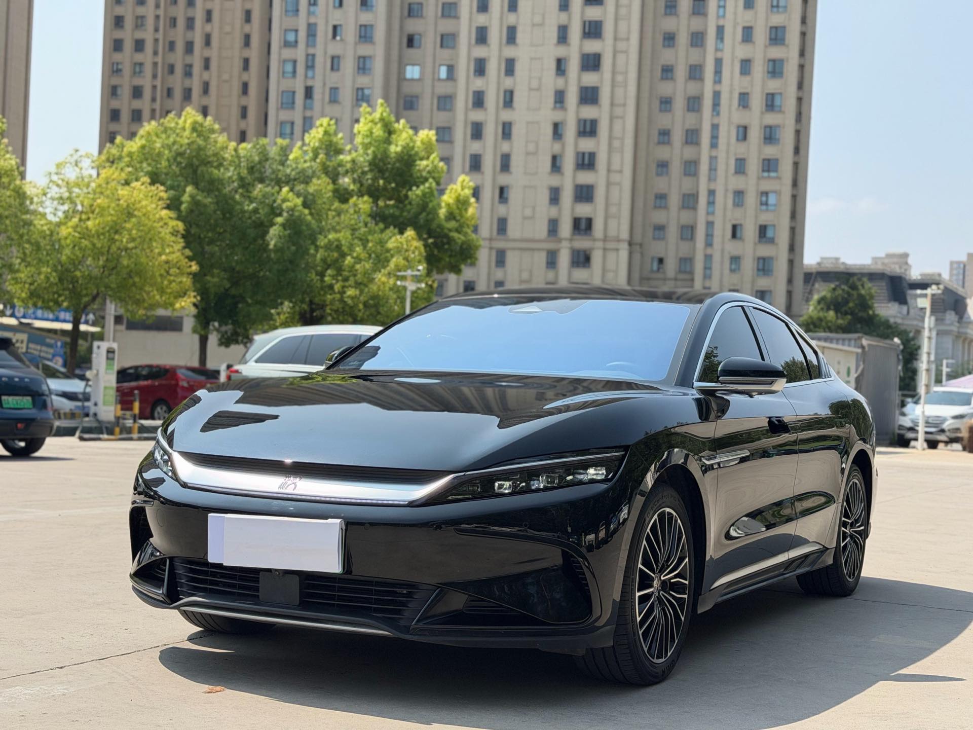 BYD Han 2024 BYD Han 2024 car image