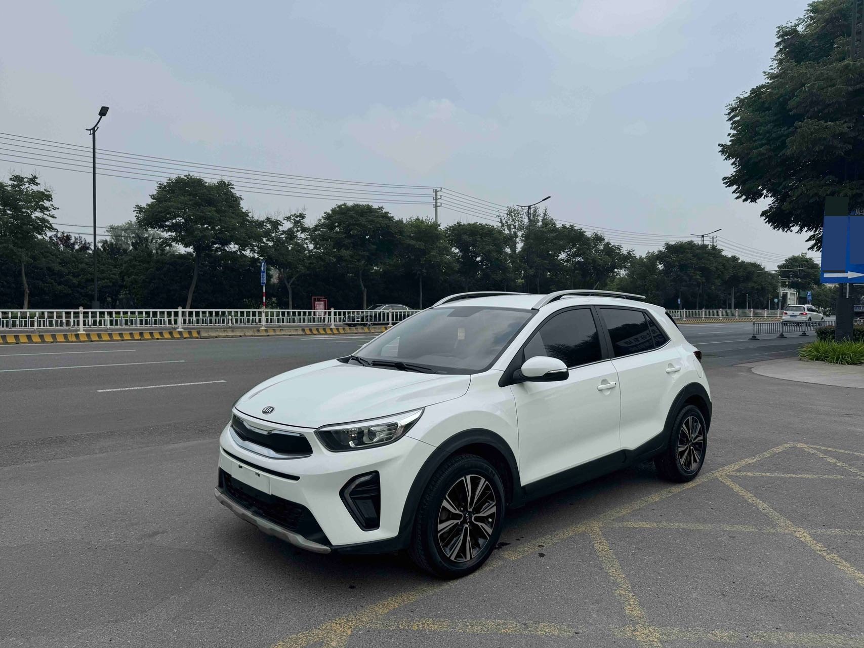 Kia KX1 2019 Kia KX1 2019 car image