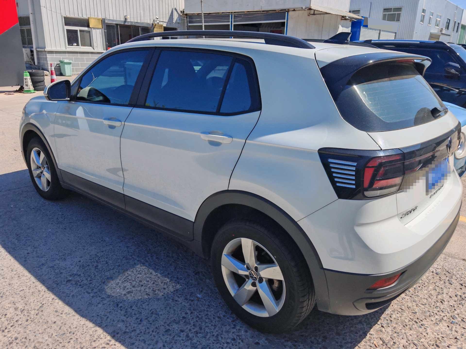 Volkswagen T-Cross 2023 #2 Volkswagen T-Cross 2023 car image #2