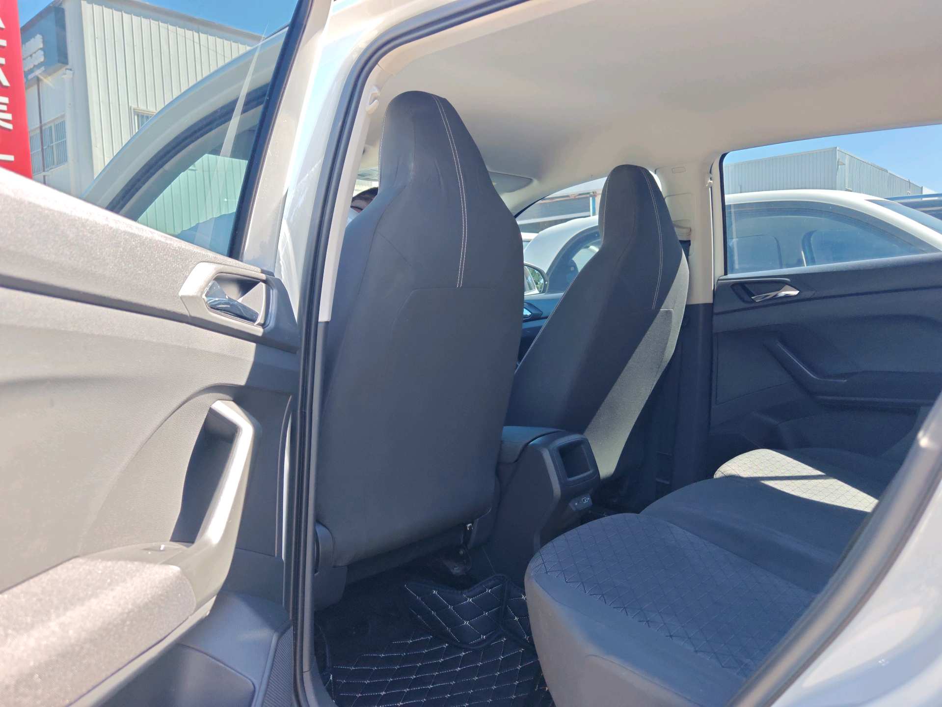 Volkswagen T-Cross 2023 #8 Volkswagen T-Cross 2023 car image #8