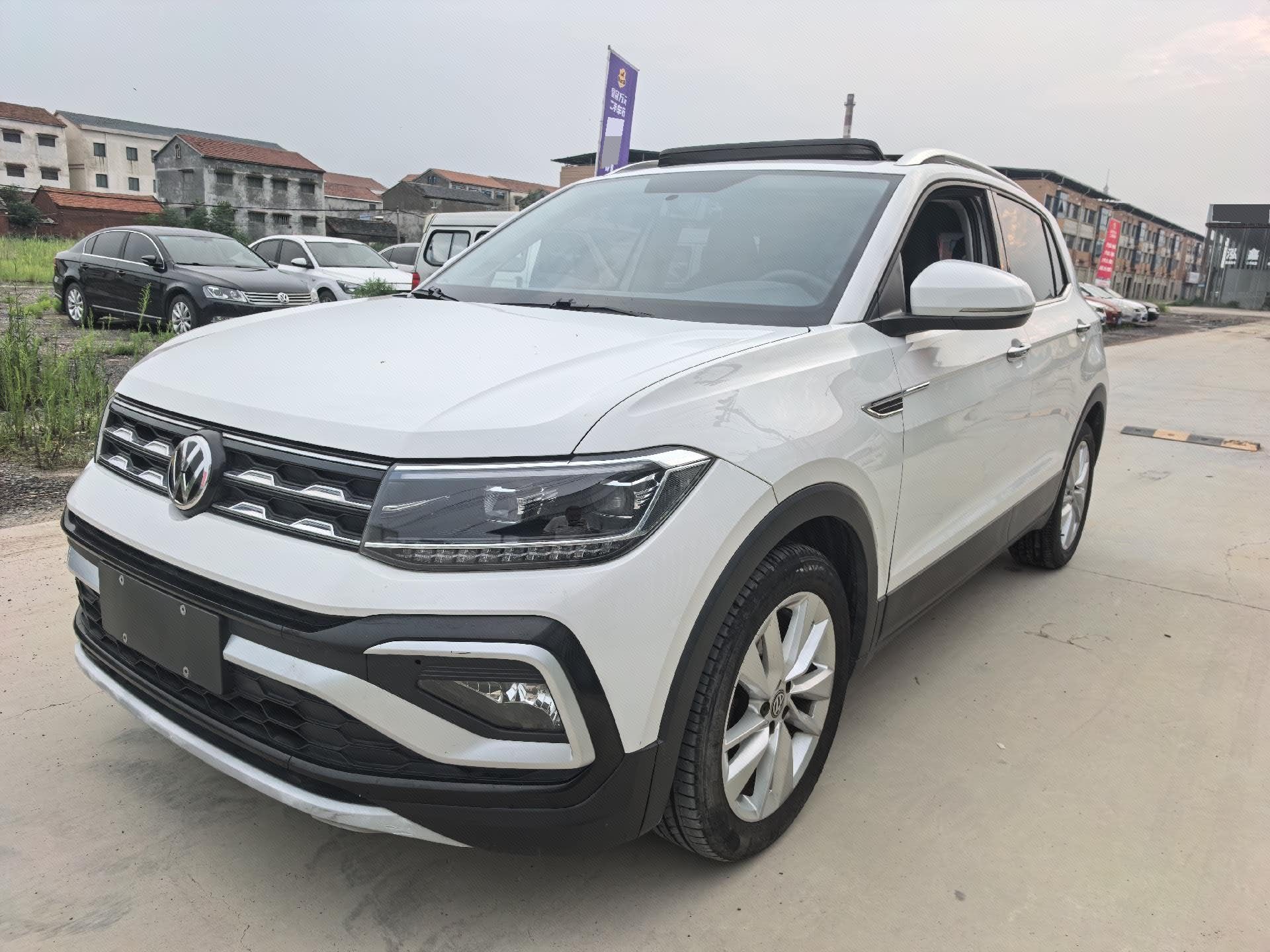Volkswagen T-Cross 2019 Volkswagen T-Cross 2019 immagine di auto