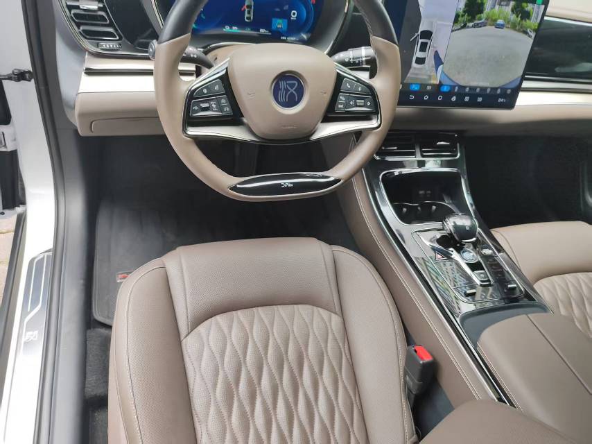 BYD Han 2023 immagine di auto #9