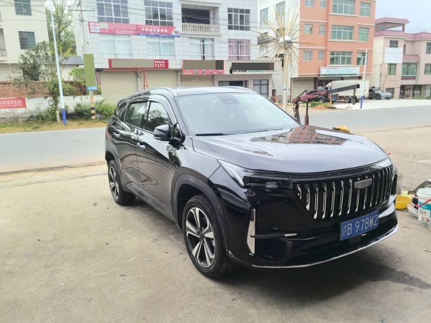 GEELY Boyue L 2025 car image #2