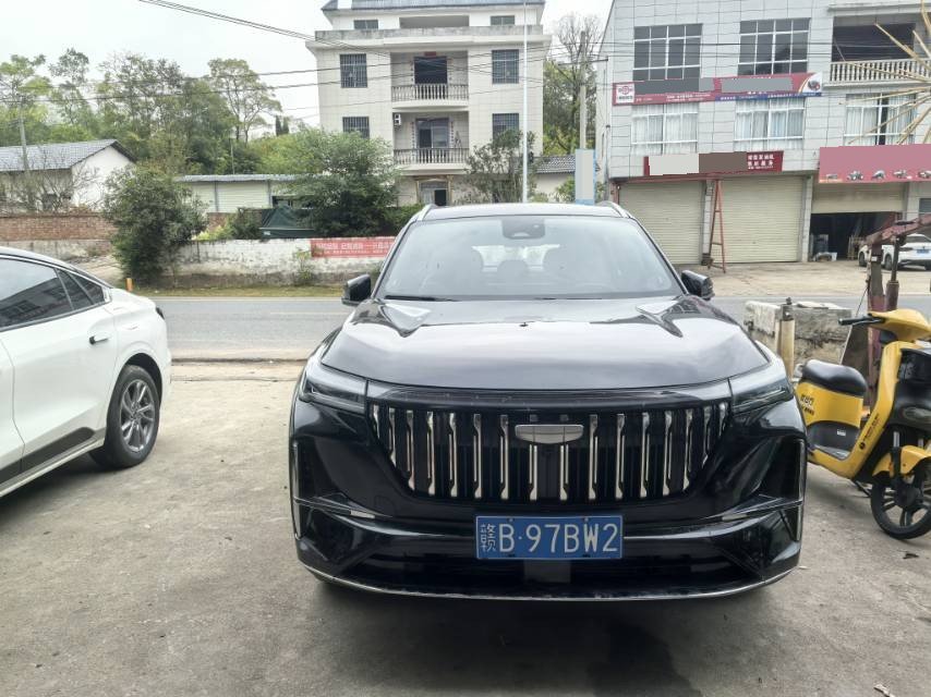 GEELY Boyue L 2025 car image #3