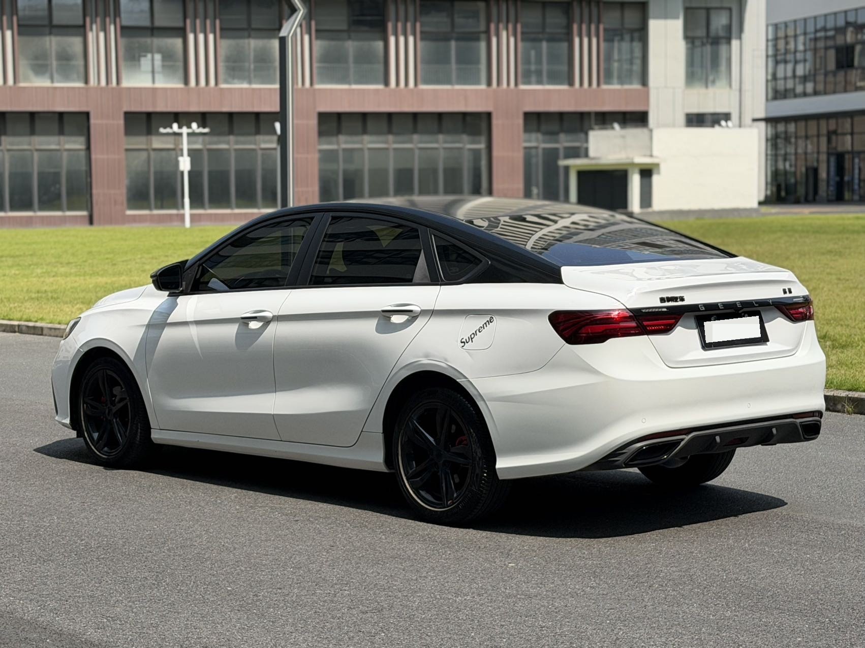 GEELY Binray 2022 car image #4