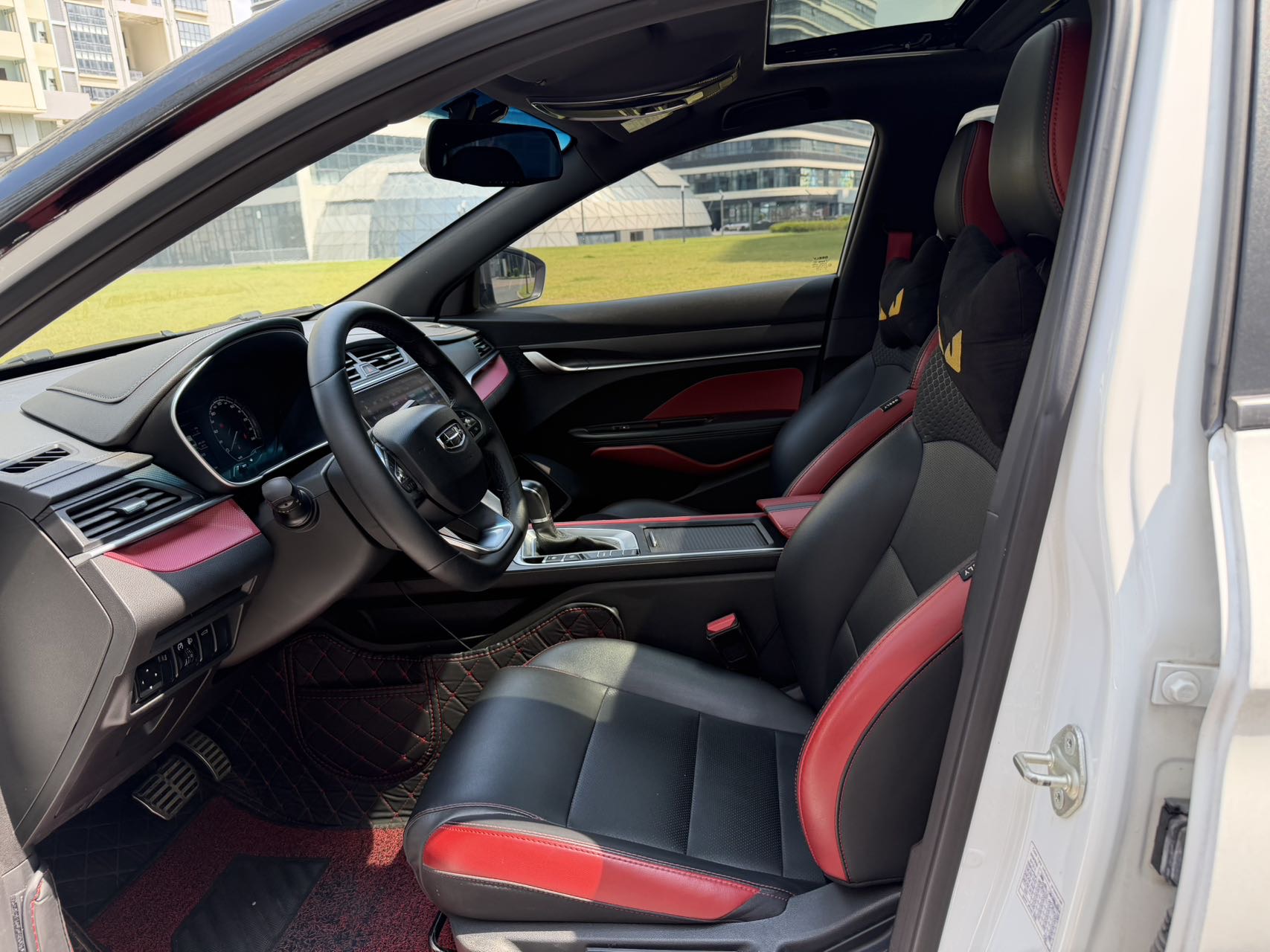 GEELY Binray 2022 car image #8