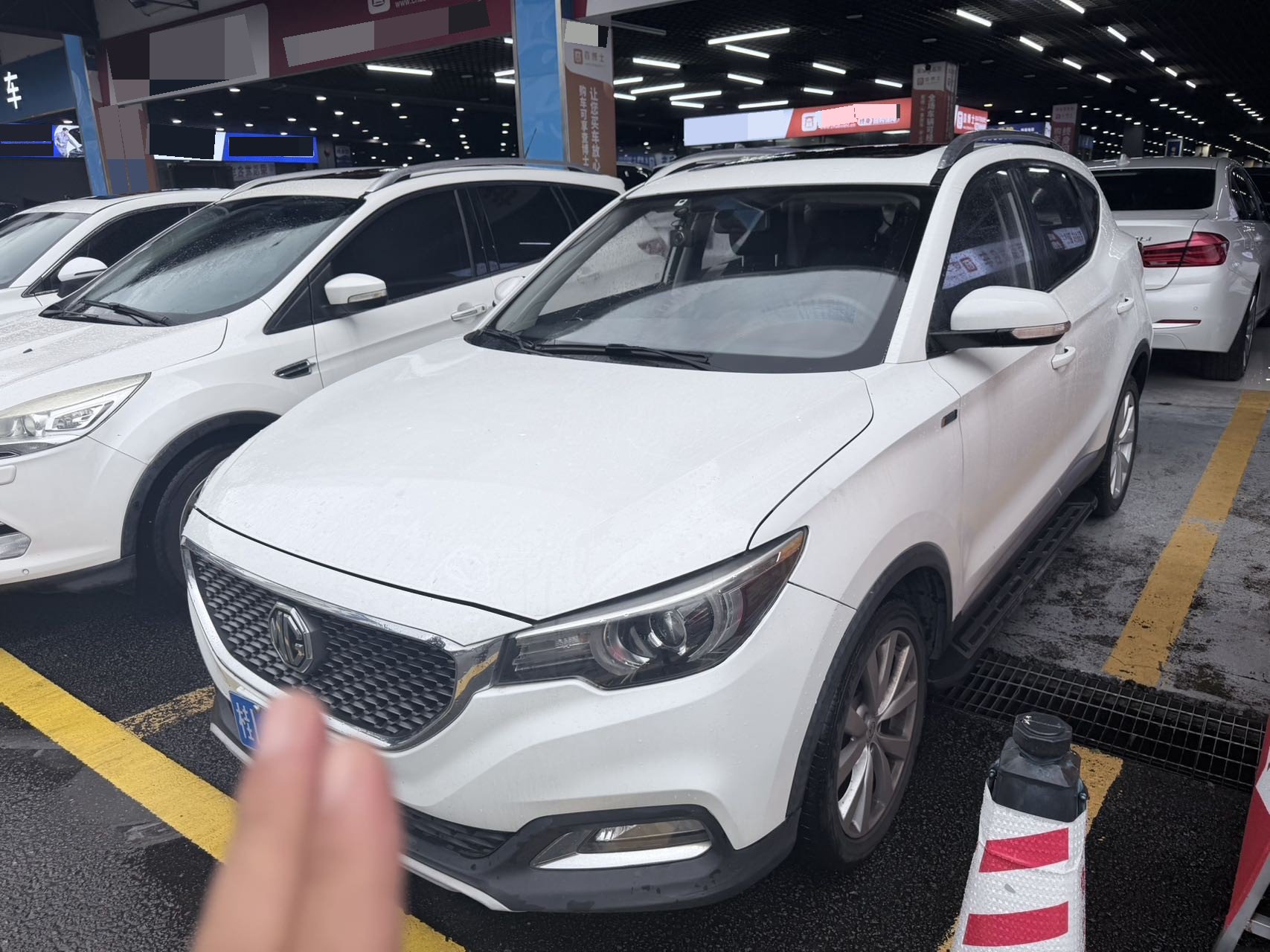 MG ZS 2017 MG ZS 2017 car image