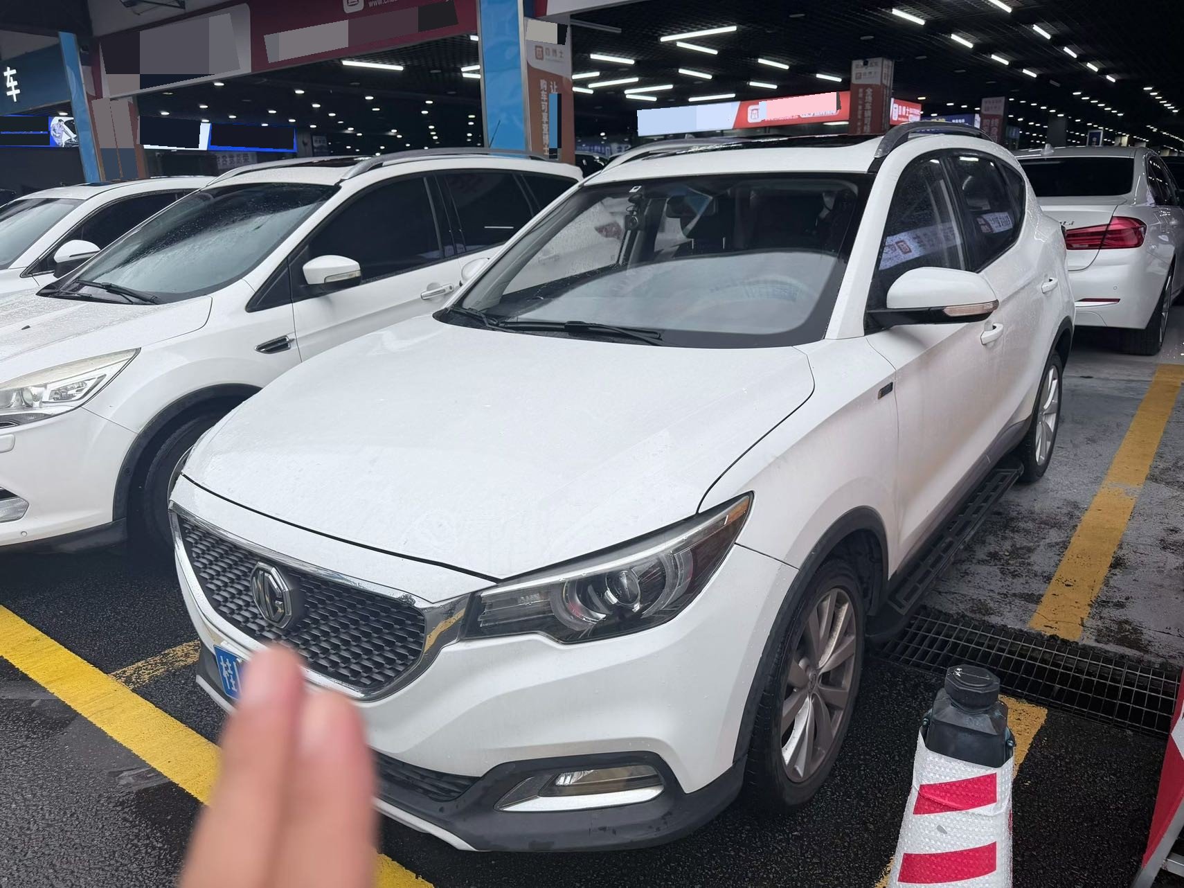 MG ZS 2017 MG ZS 2017 car image