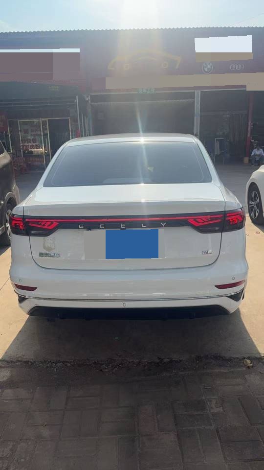 GEELY Emgrand 2023 imagen de coche #4
