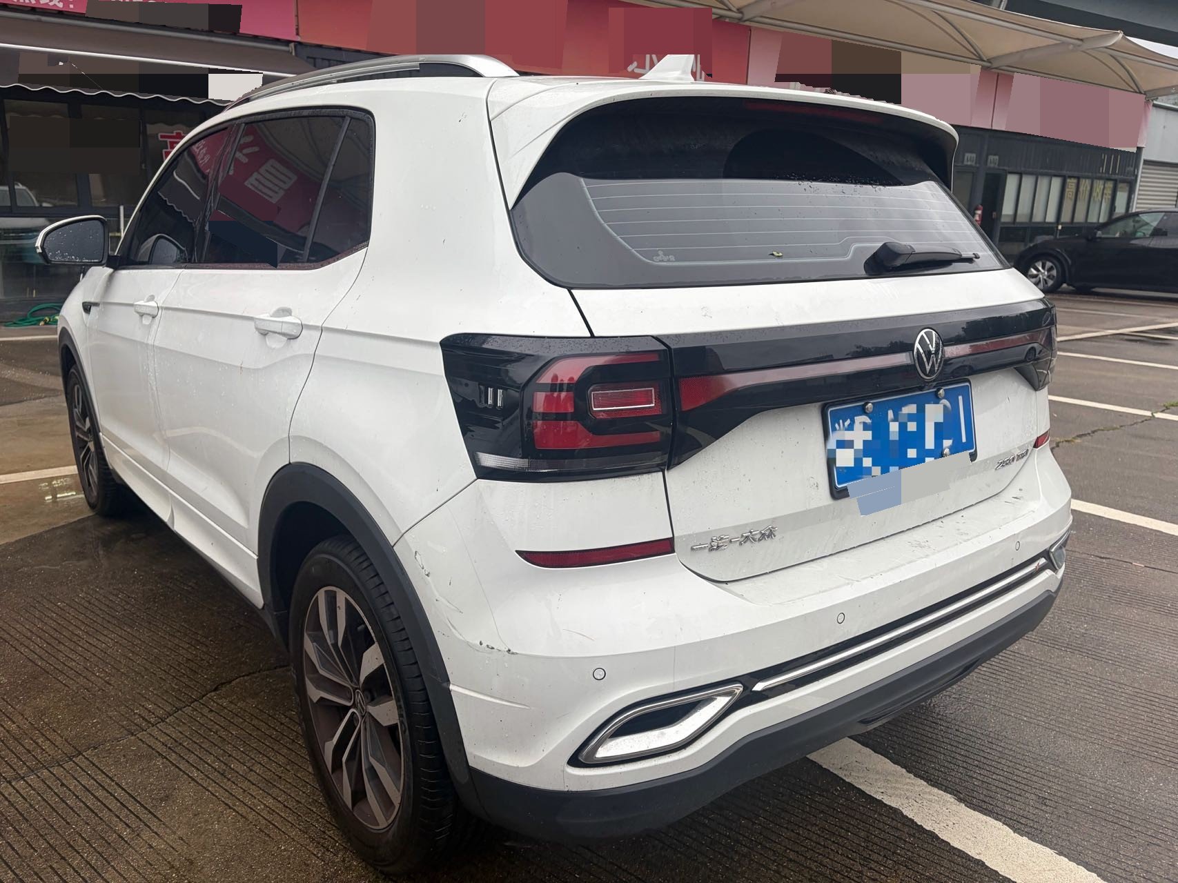 2023 car image #8