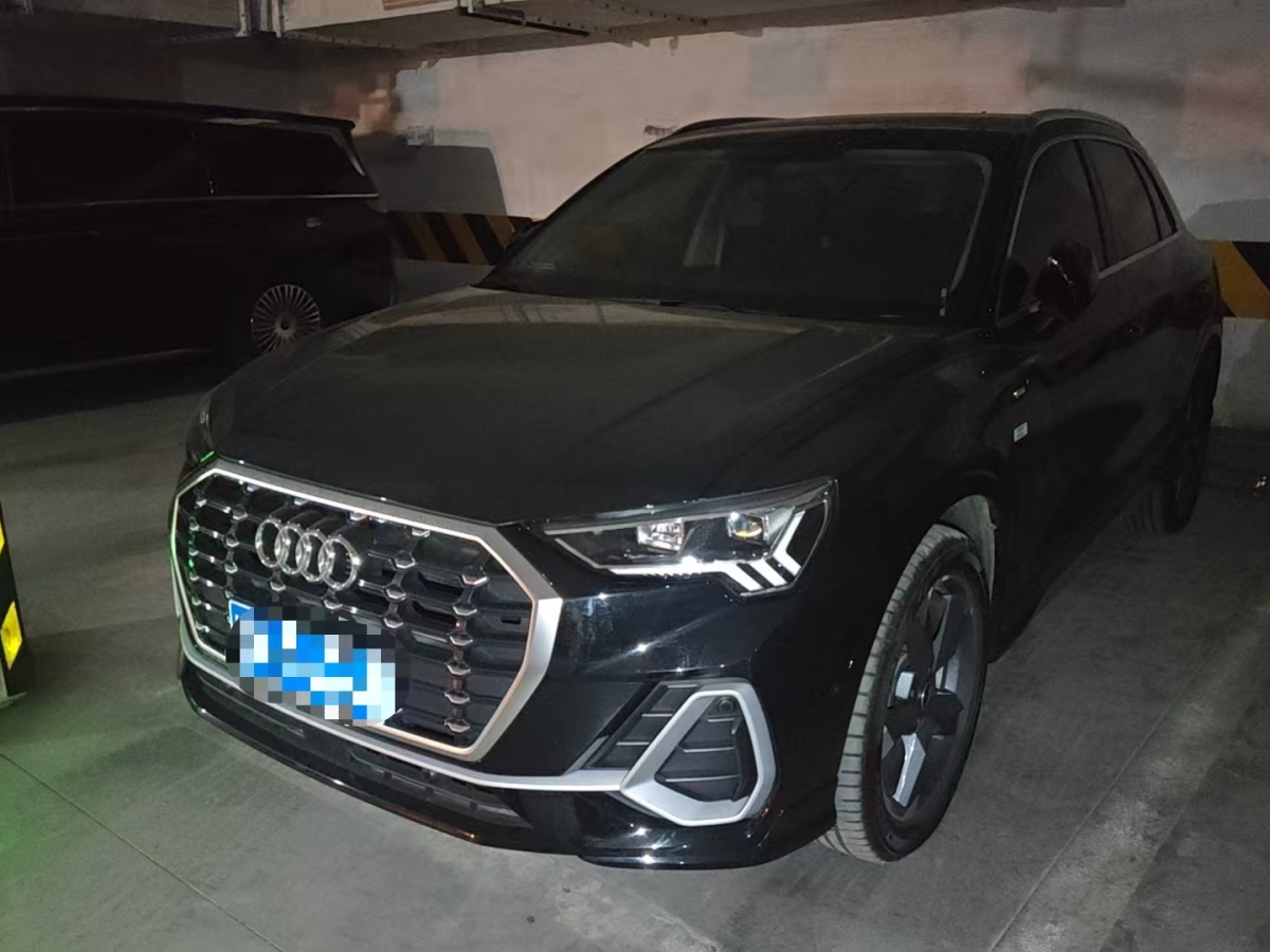 Audi Q3 2022 #2 Audi Q3 2022 صورة سيارة #2