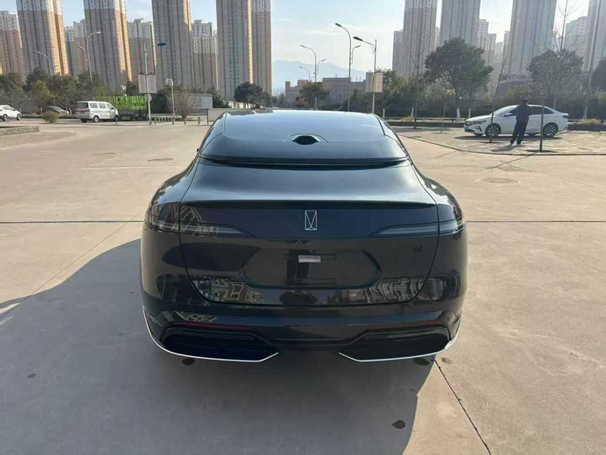 Avatr 06 2025 car image #2